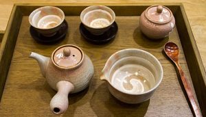 Có nên nhập nguồn hàng ấm pha trà Trung Quốc hay không?