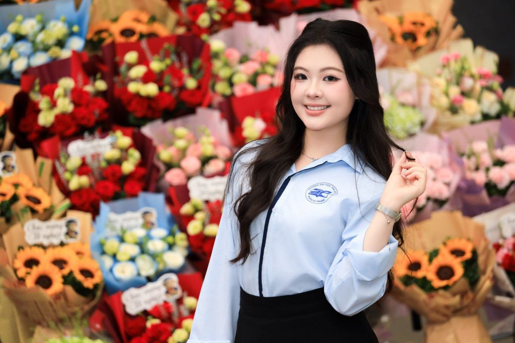 Săn Đồ Công Nghệ Cũ Giá Rẻ Trên Xianyu Về Bán Lại: Ship Hộ Hàng Xianyu Cần Lưu Ý Gì